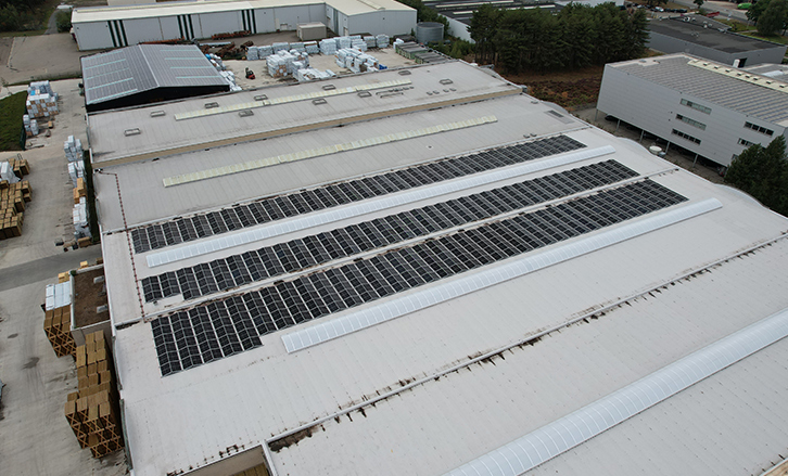 Industriële zonnepanelen bij VL Wood MR Solar 1