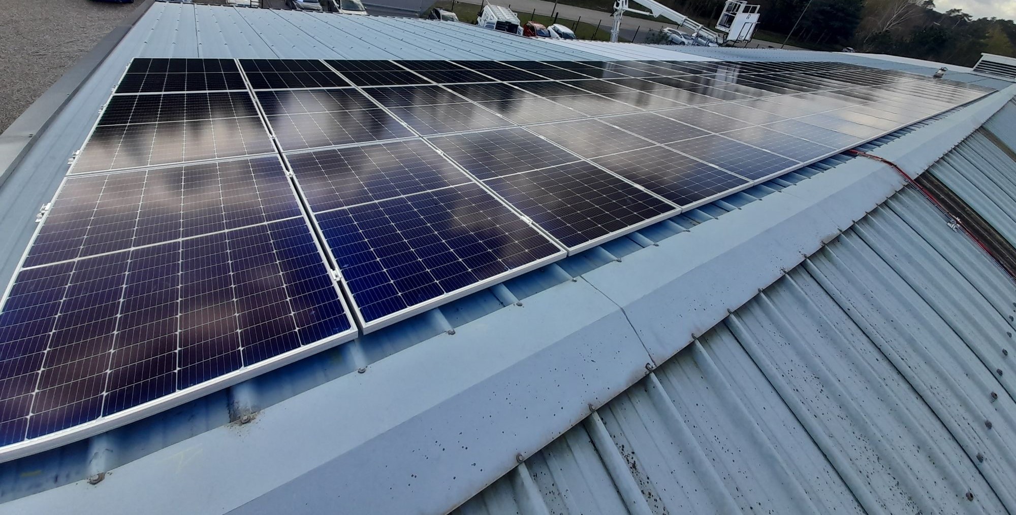 Comment puis-je enregistrer mes panneaux solaires/batterie domestique/borne de recharge auprès de Fluvius ?