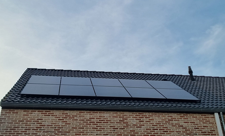 Particuliere installatie MR Solar met Stern Solartechnik in Ninove
